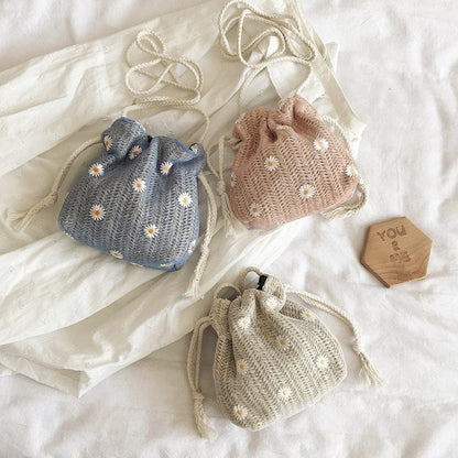 Straw Woven Bag Women's New Fashion Lace Flower Woven Bag Ins Drawstring Bucket Bag All-Match Messenger Bag